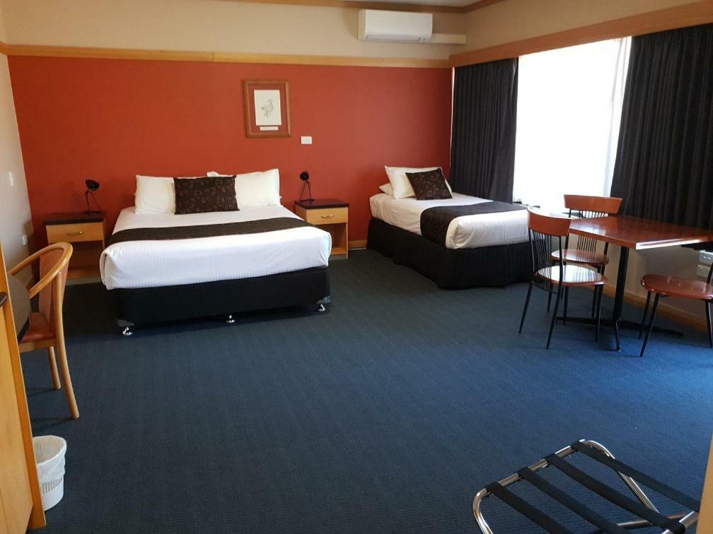 Banksia Motel Collie Exterior photo
