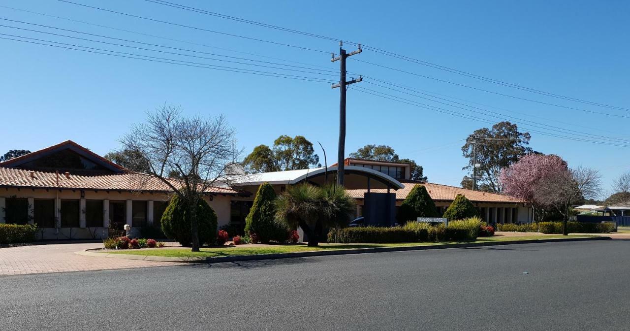 Banksia Motel Collie Exterior photo